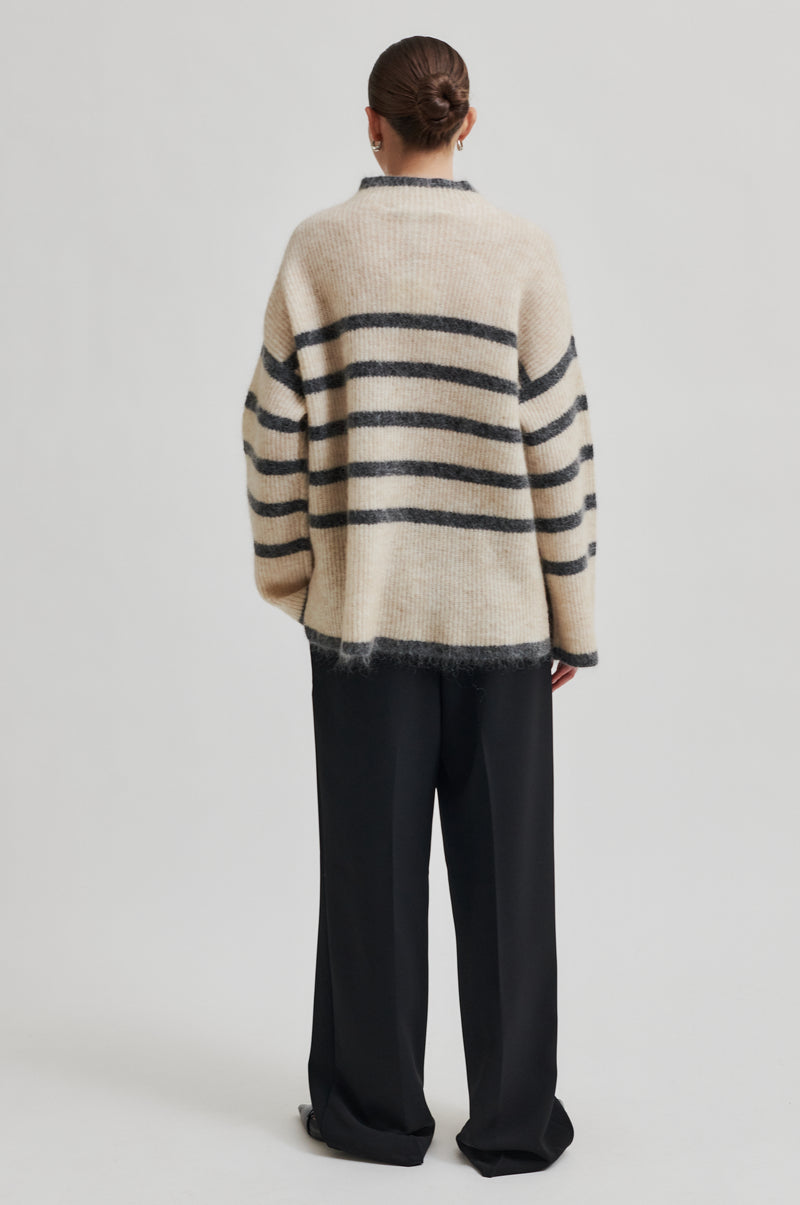 Ovalis Knit T-Neck