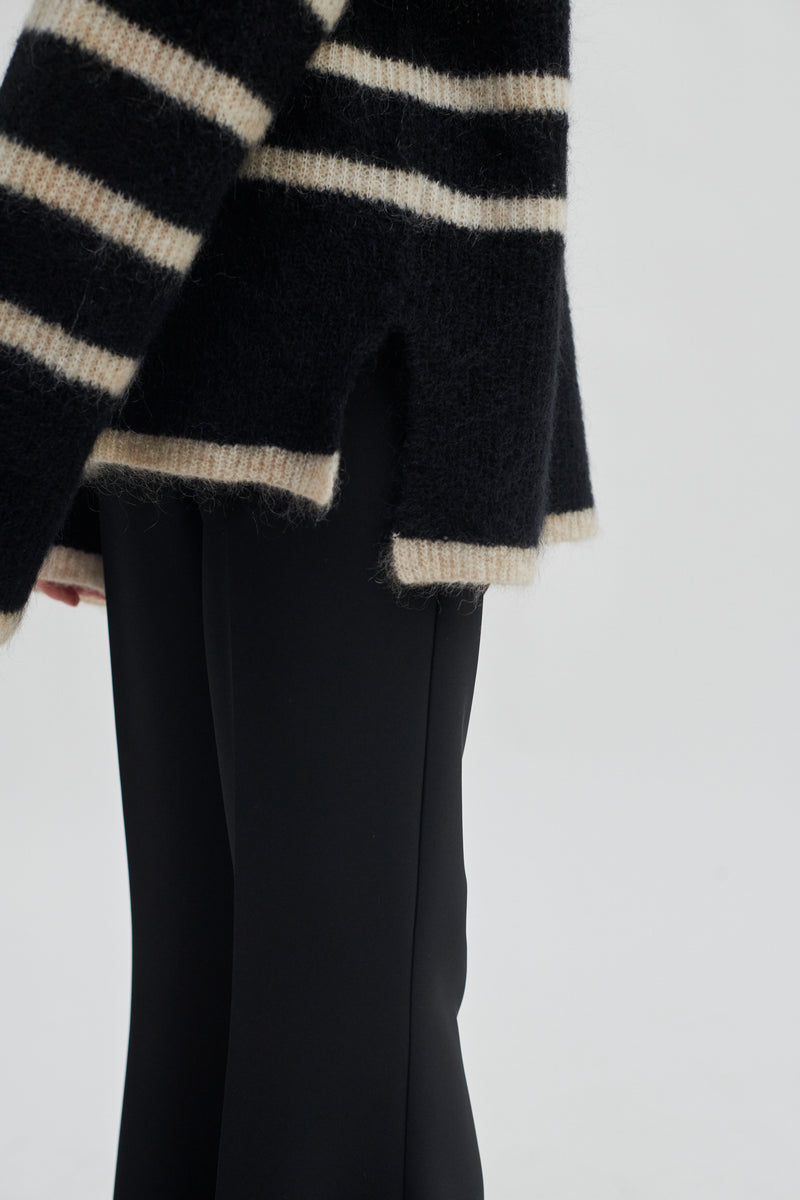 Ovalis Knit T-Neck