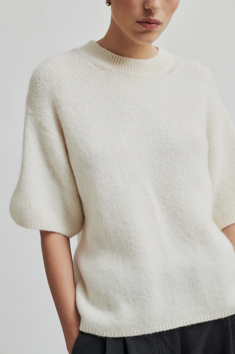 Wanda Knit O-Neck