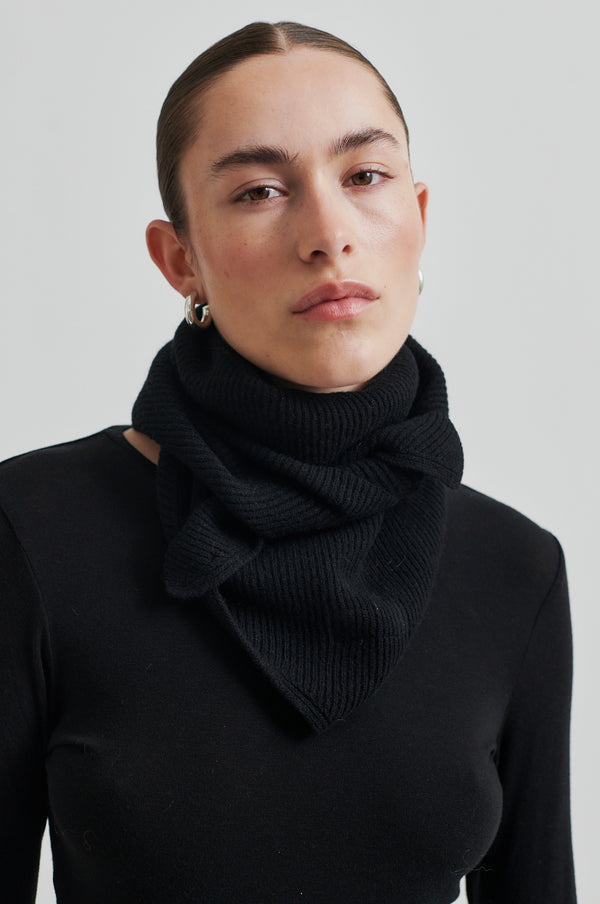 Winta Knit Scarf