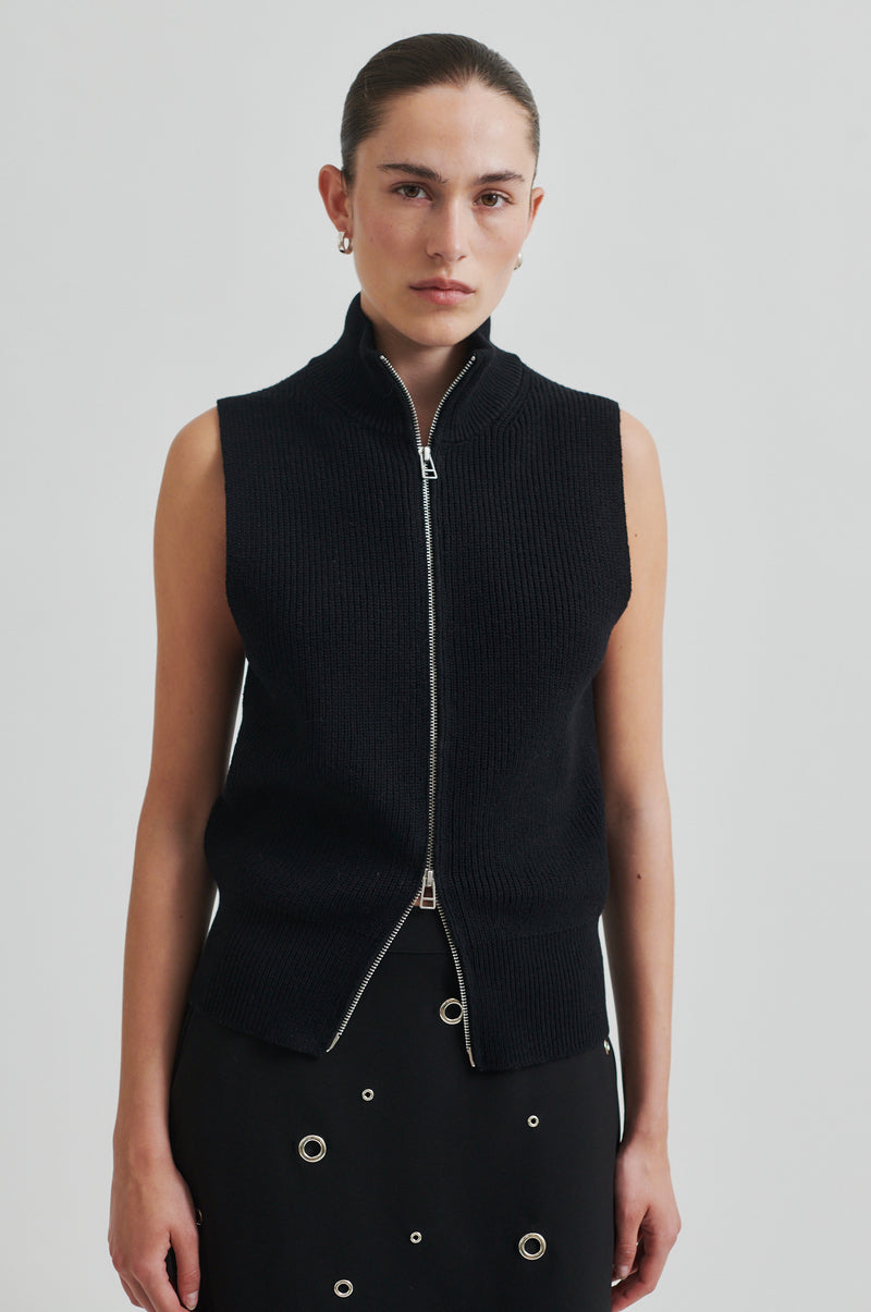 Yora Knit Zip Vest