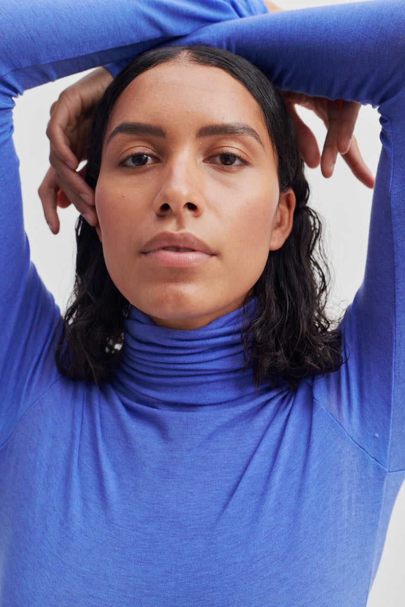 Matima T-Neck Tee