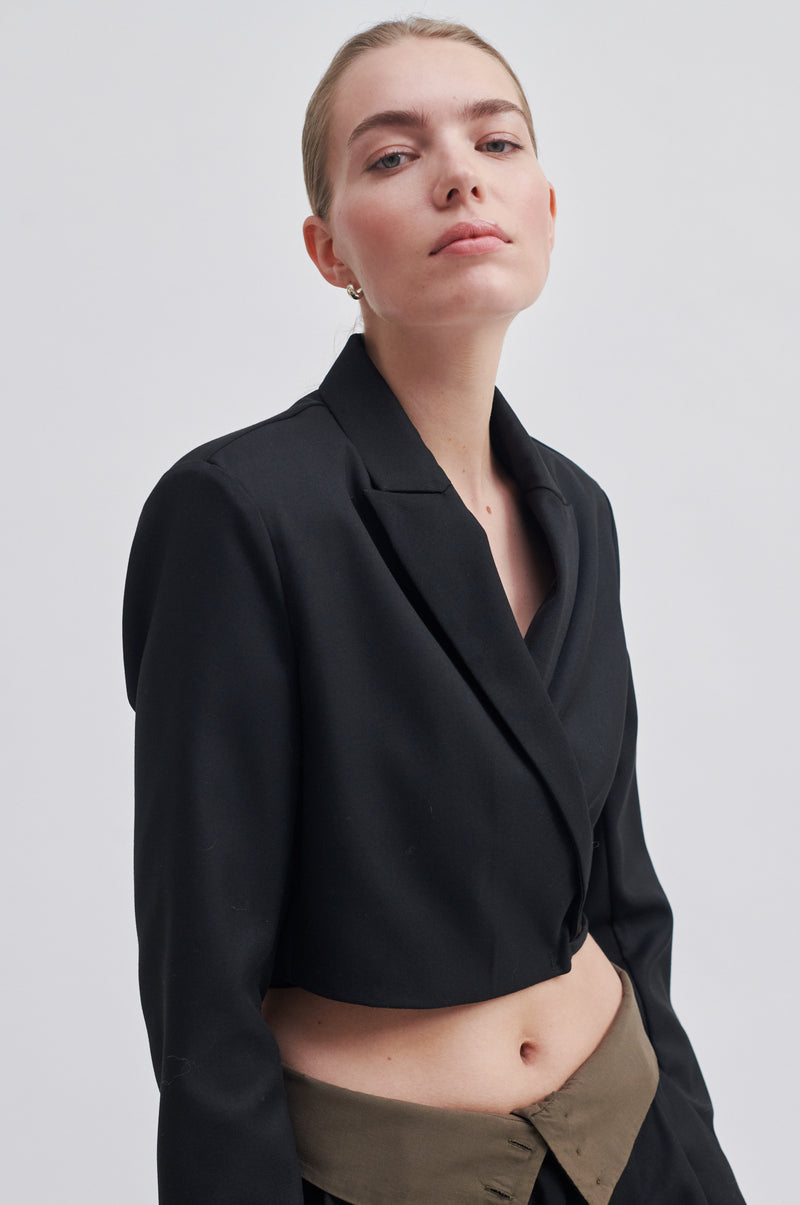 Almanda Cropped Blazer